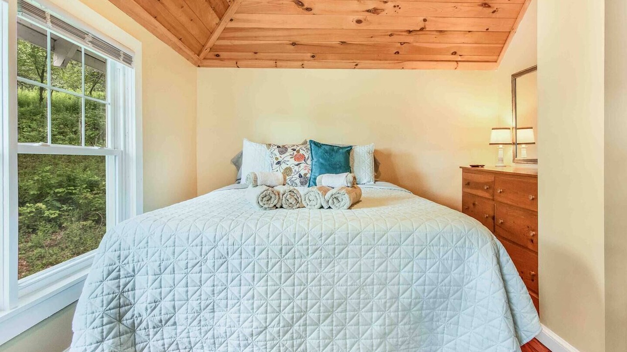 Photo of Bedroom in Richfield Springs