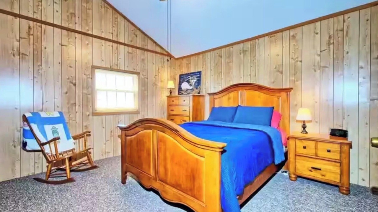 Photo of Bedroom in South Toledo Bend