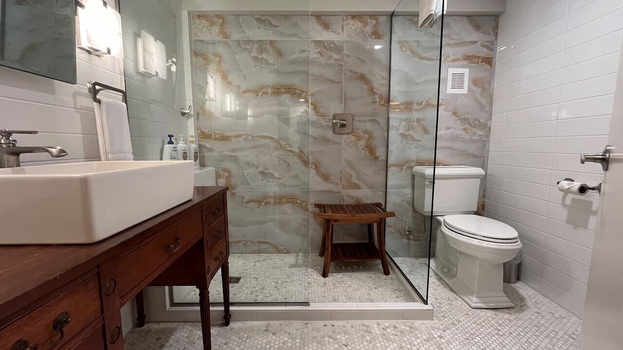 Photo of Bathroom in Laurelhurst