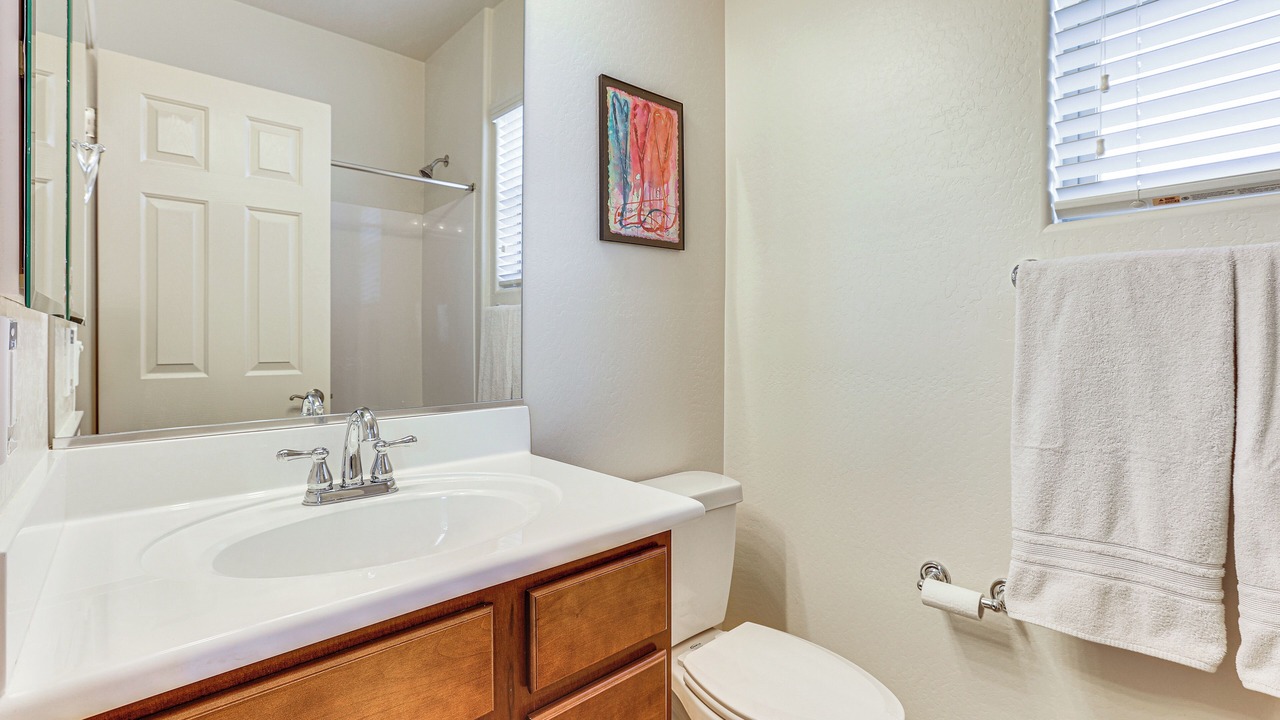 Photo of Bathroom in Montecito in Estrella