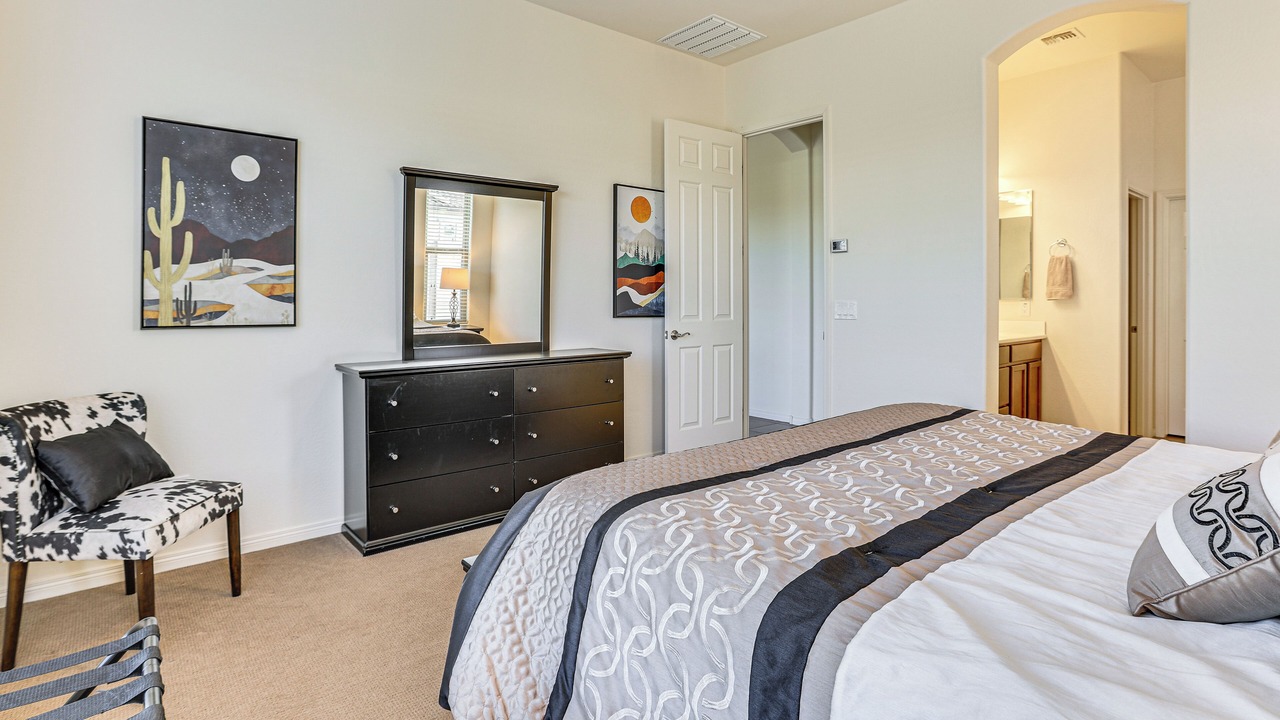 Photo of Bedroom in Montecito in Estrella