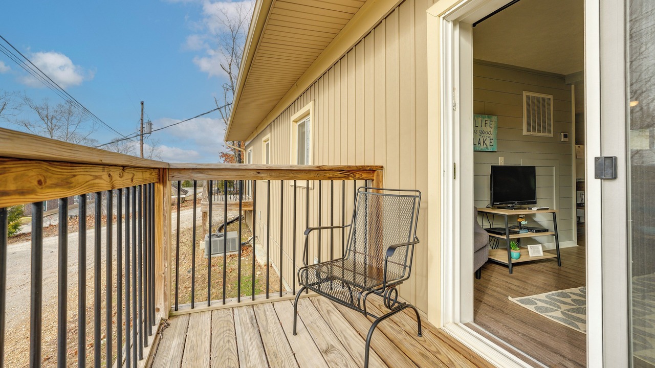 Photo of Patio Balcony in Cape Fair
