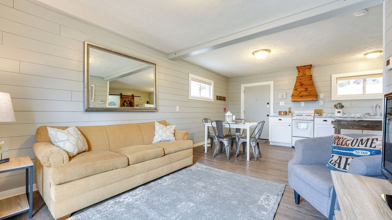 Photo of Patio Balcony in Cape Fair