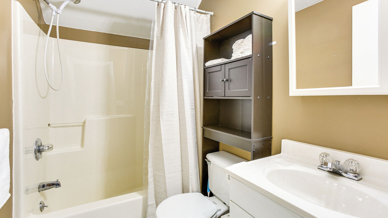 Photo of Bathroom in Cadillac