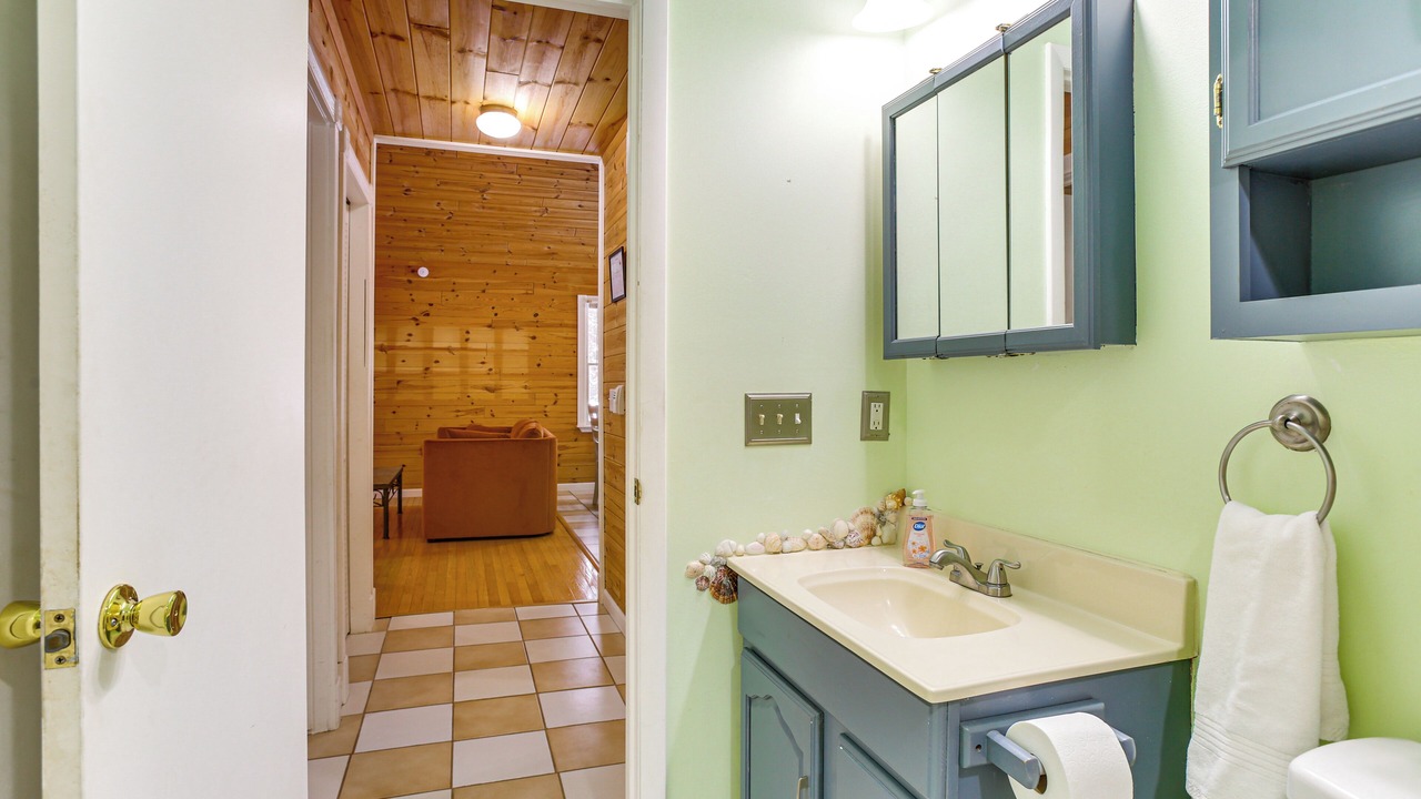Photo of Bathroom in Cadillac