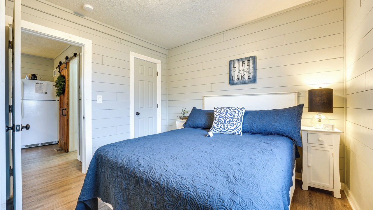 Photo of Bedroom in Cape Fair