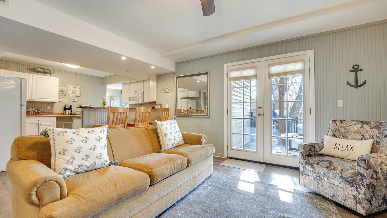 Photo of Livingroom in Cape Fair