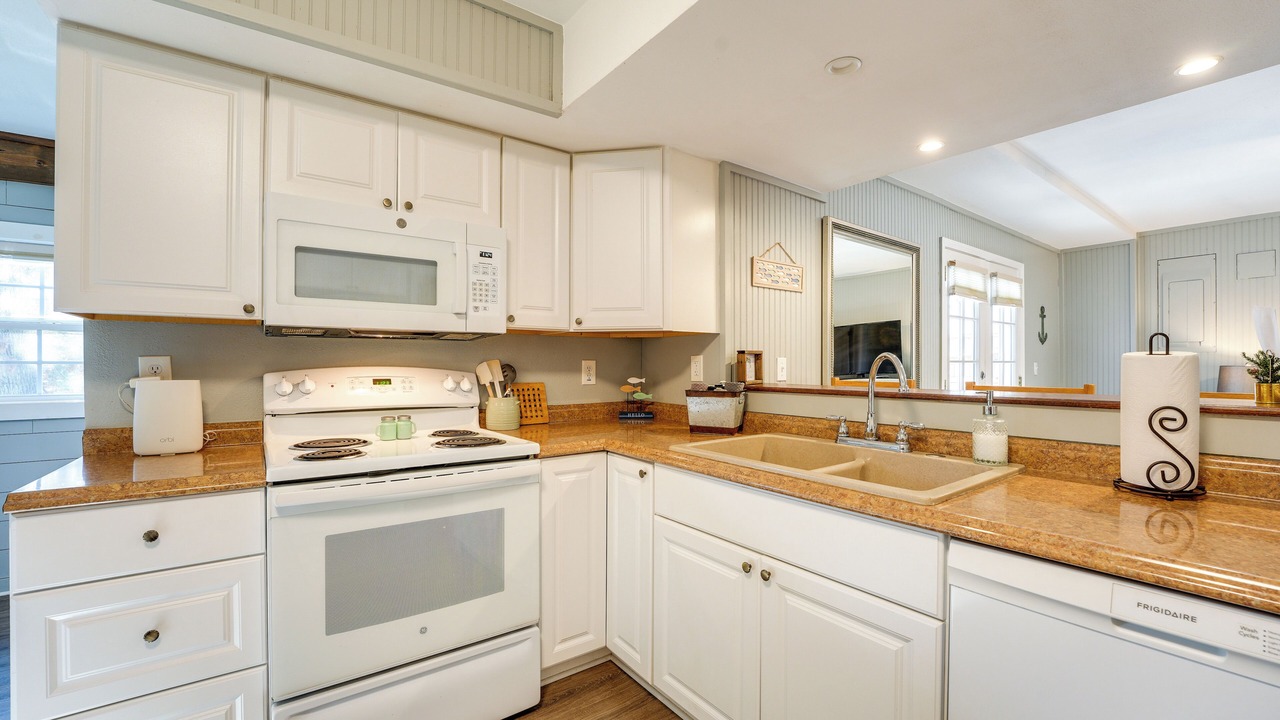 Photo of Kitchen in Cape Fair