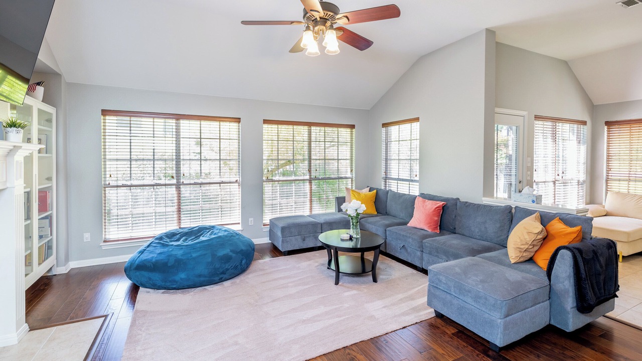 Photo of Livingroom in Cedar Park