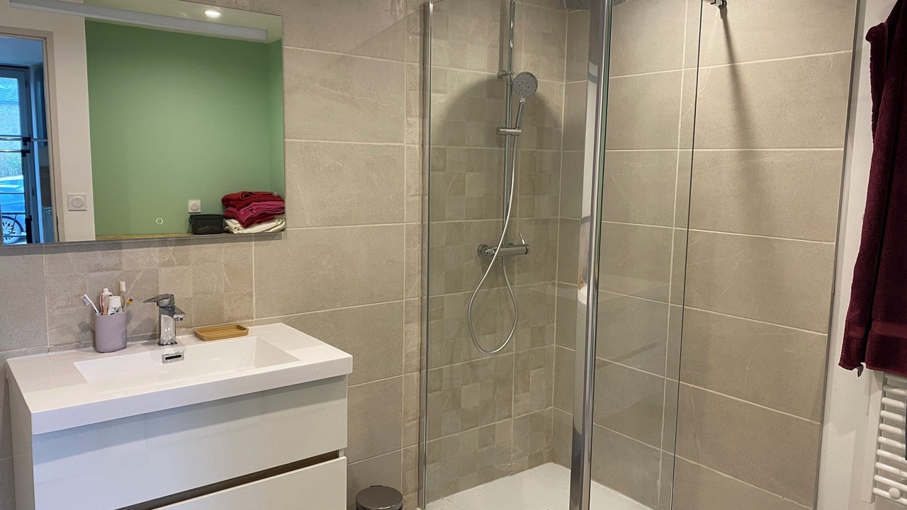 Photo of Bathroom in Escrennes