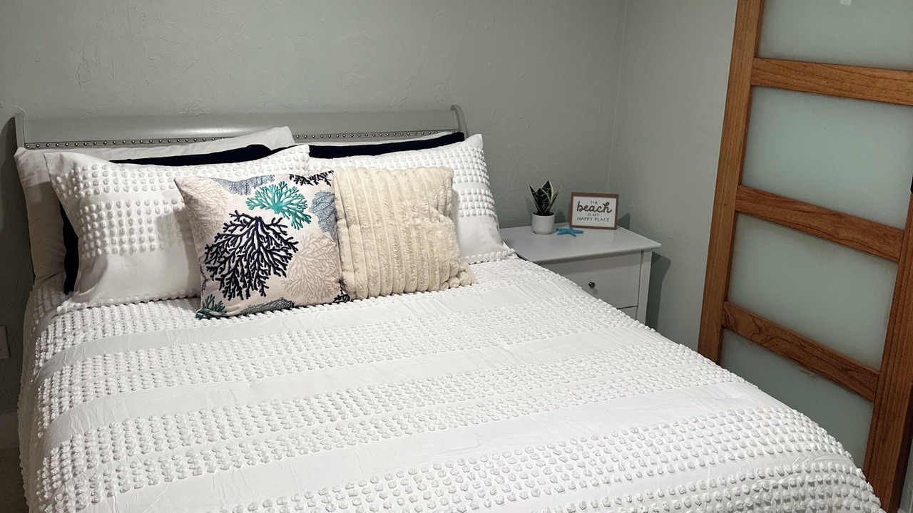 Photo of Bedroom in Seaside Homes