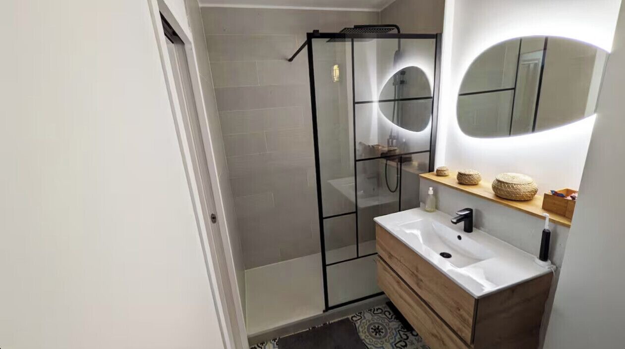 Photo of Bathroom in 7th Arrondissement