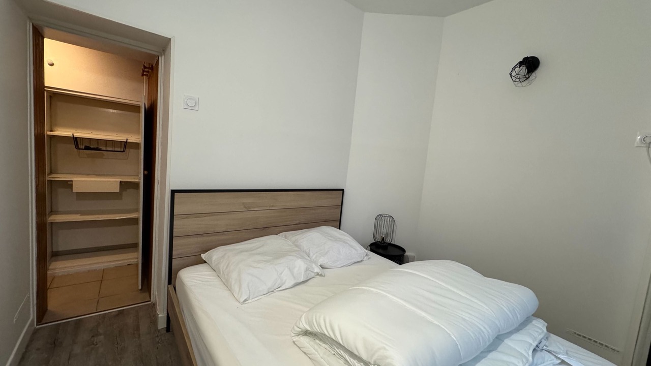 Photo of Bedroom in Saint-Nicolas