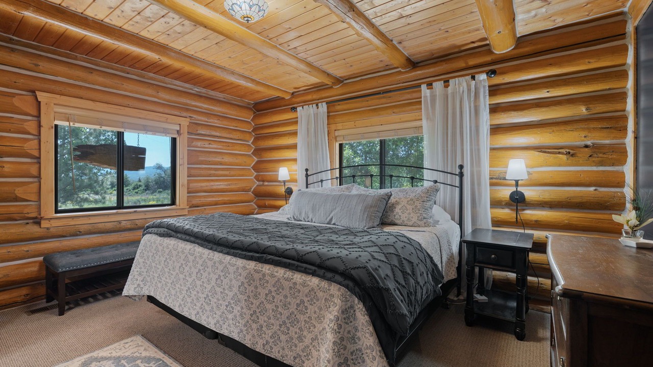 Photo of Bedroom in Eden