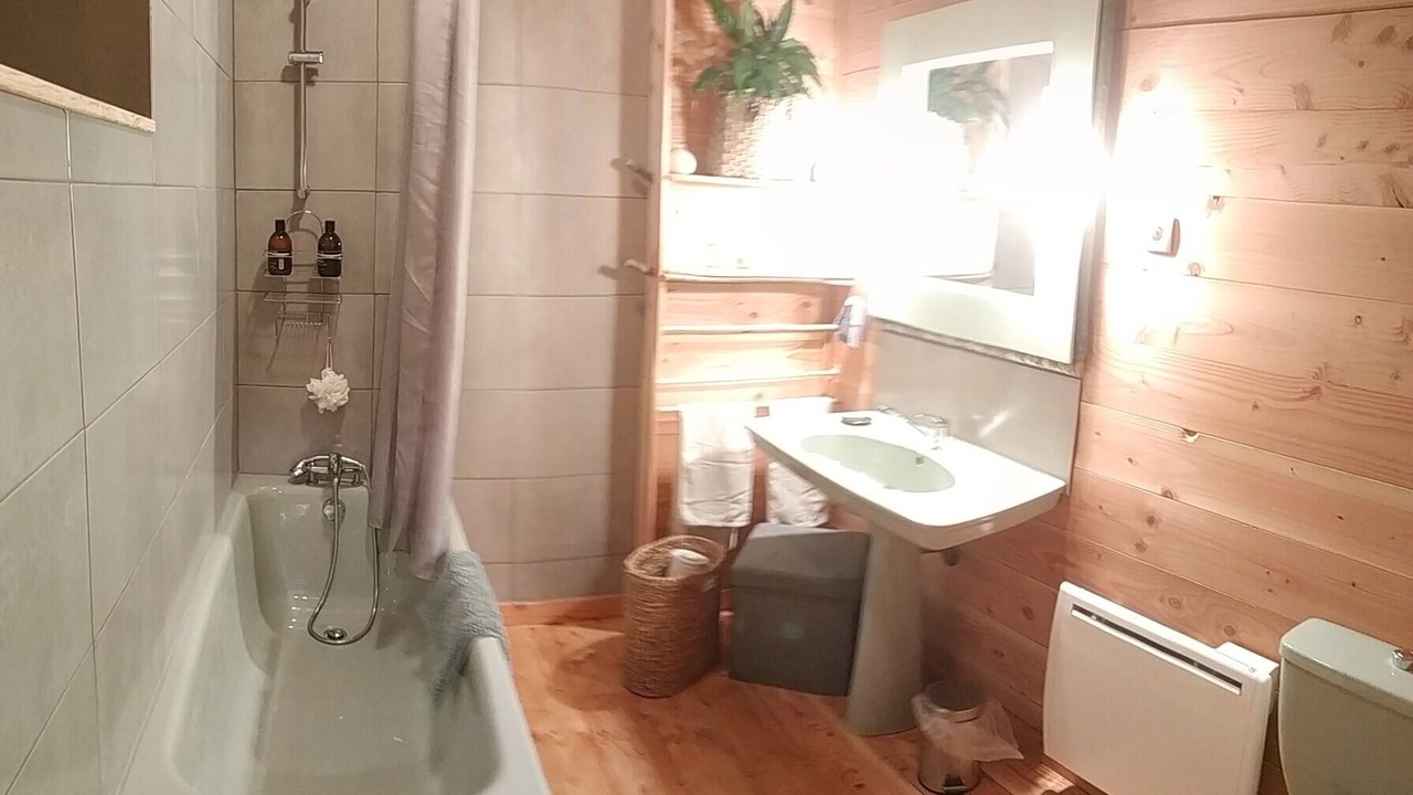 Photo of Bathroom in Arconsat