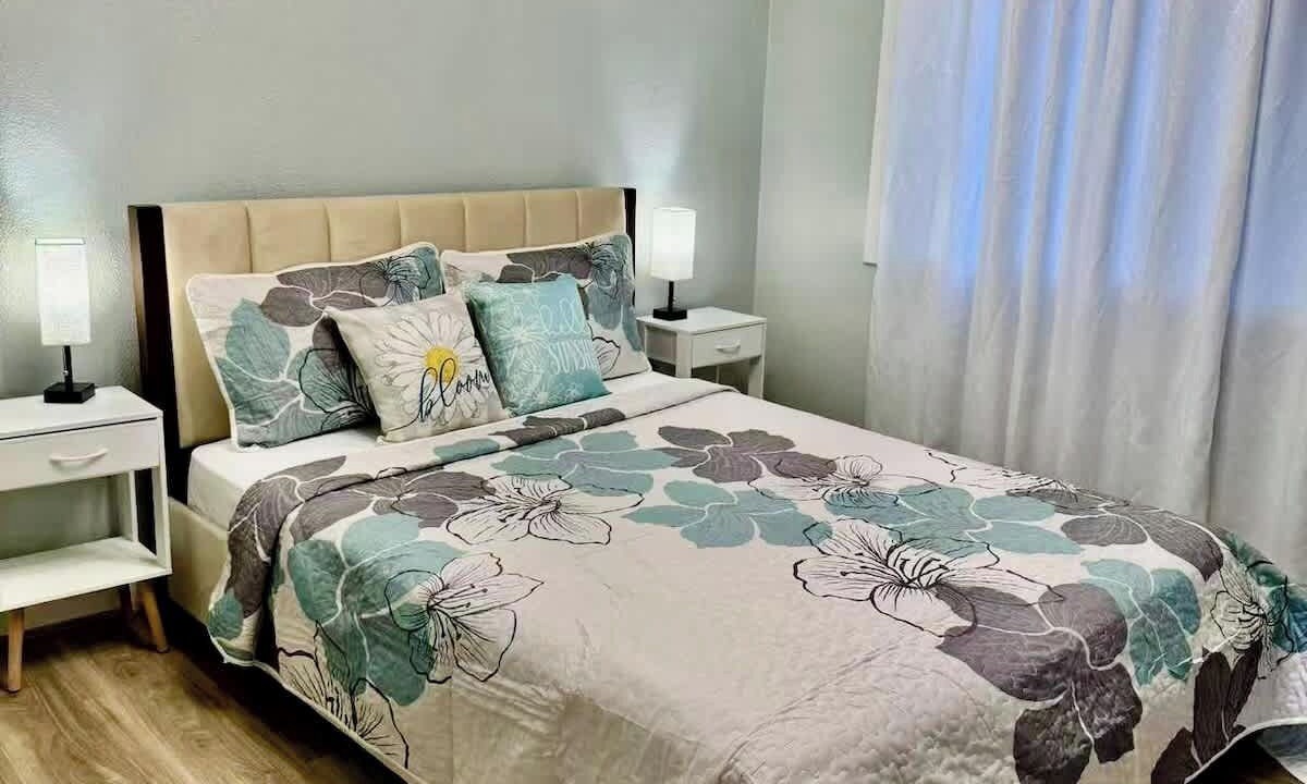 Photo of Bedroom in McCully - Moiliili