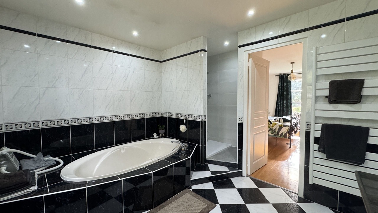 Photo of Bathroom in Spay