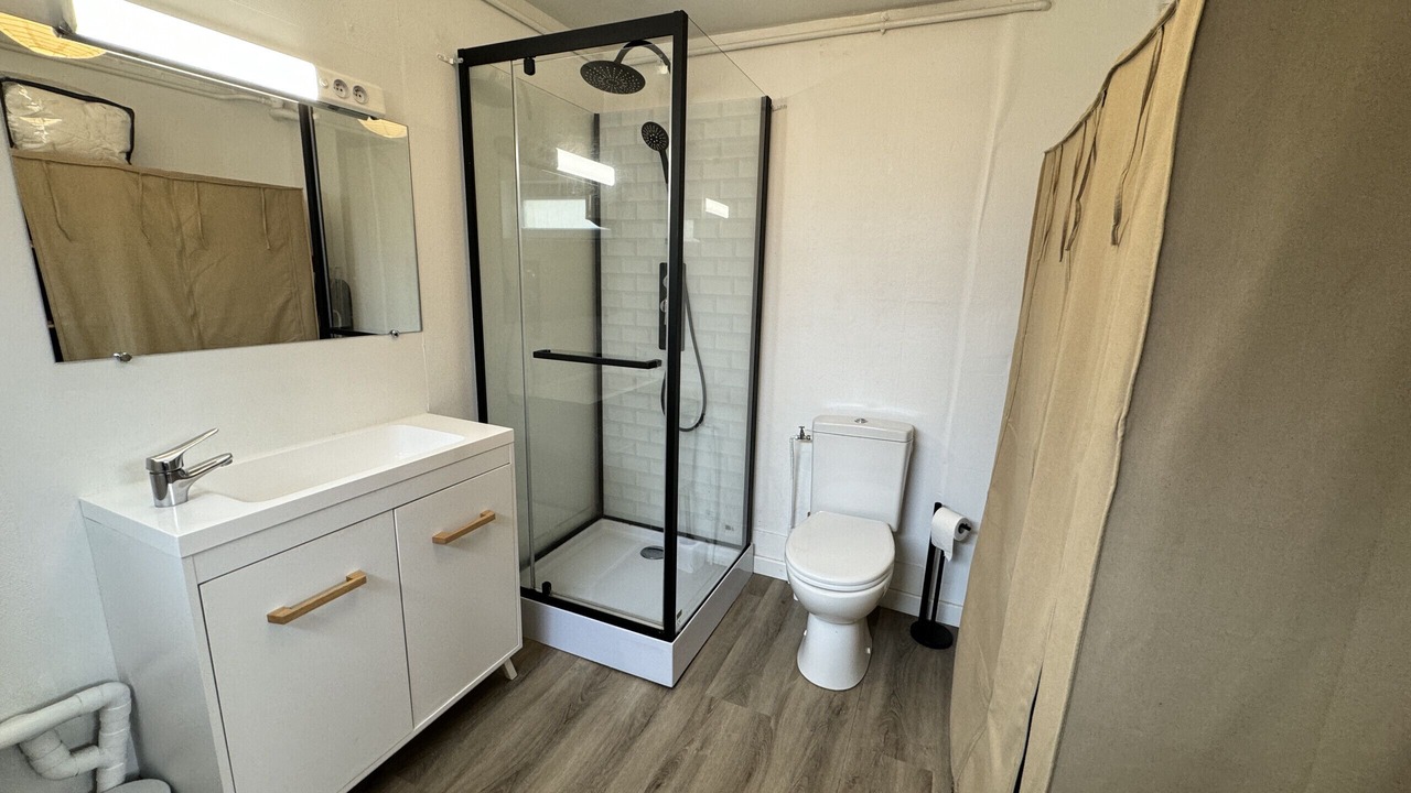 Photo of Bathroom in Heuze - Saint-Georges