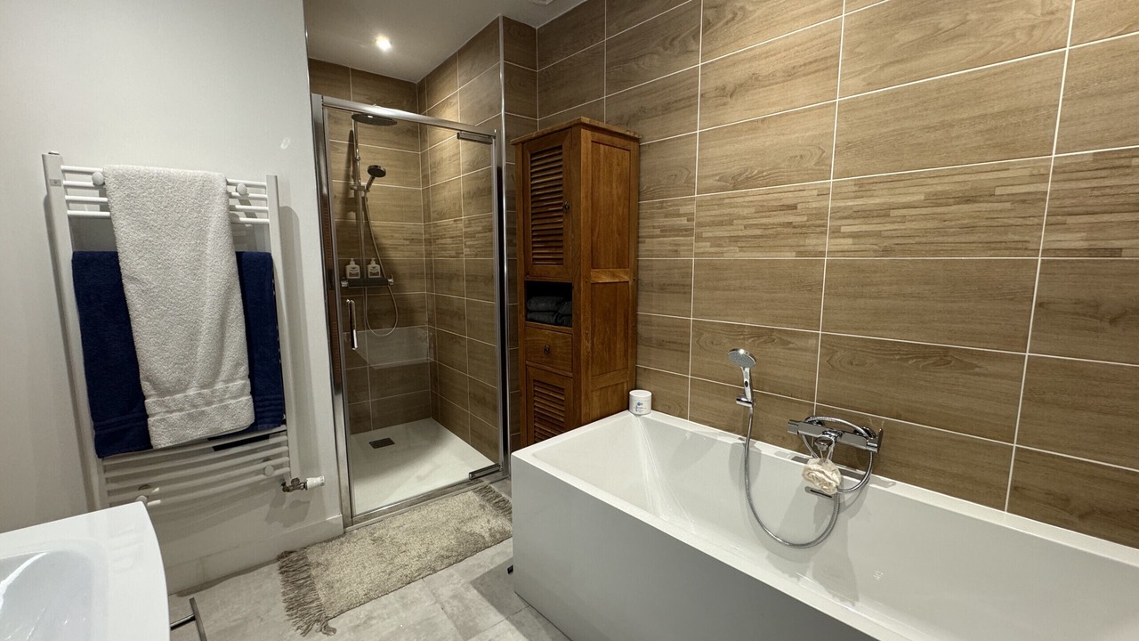Photo of Bathroom in Republique
