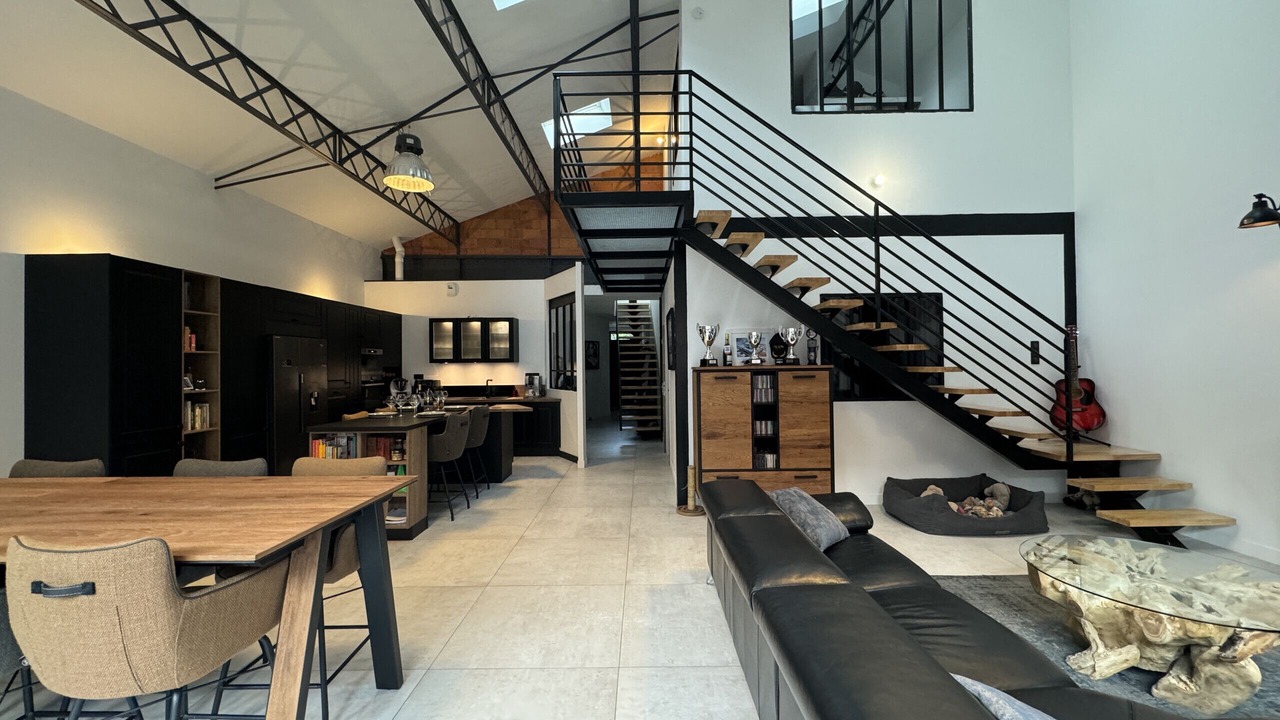 Photo of Livingroom in Republique