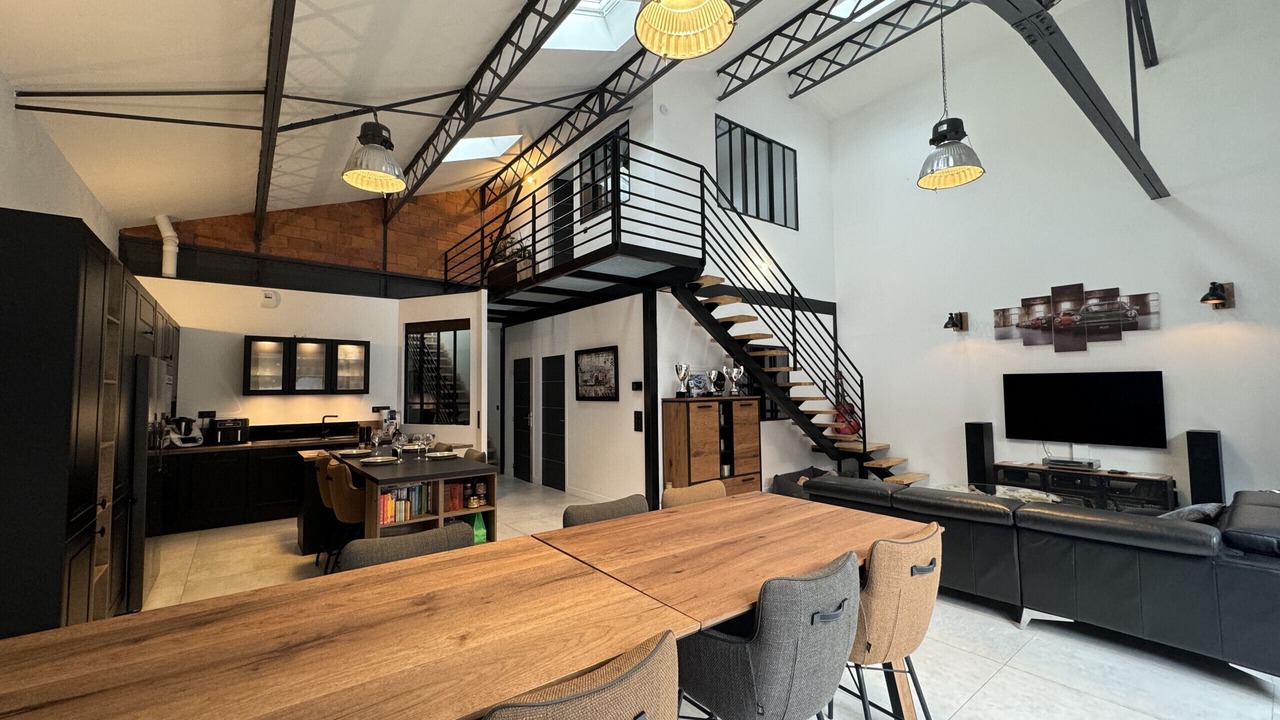 Photo of Livingroom in Republique