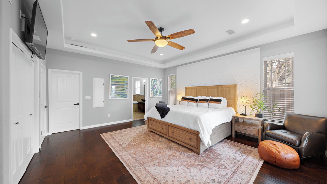 Photo of Bedroom in Willow Meadows/Willowbend Area