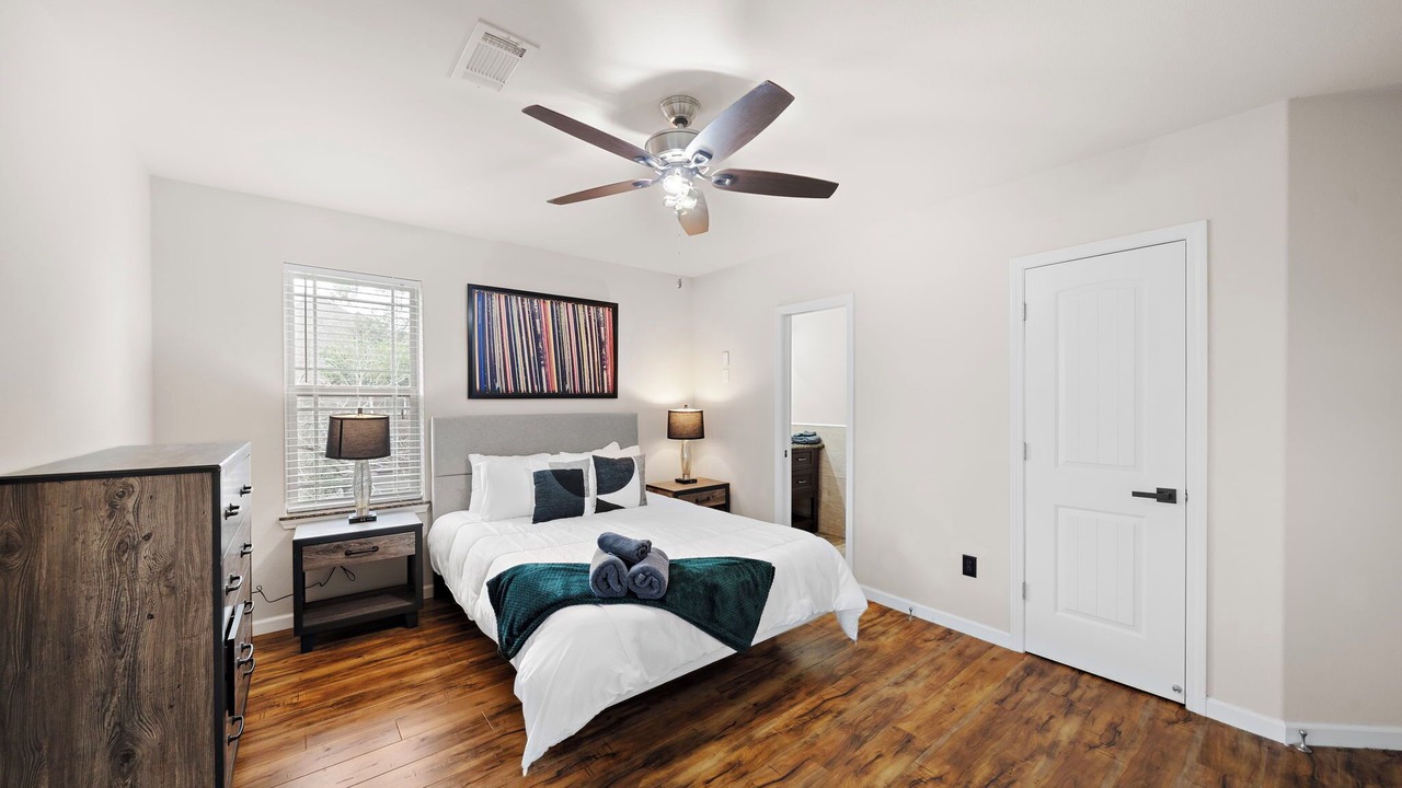 Photo of Bedroom in Willow Meadows/Willowbend Area