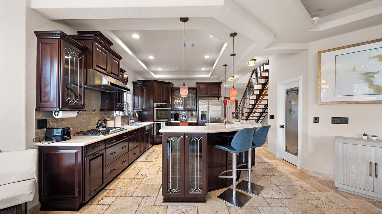 Photo of Kitchen in Willow Meadows/Willowbend Area