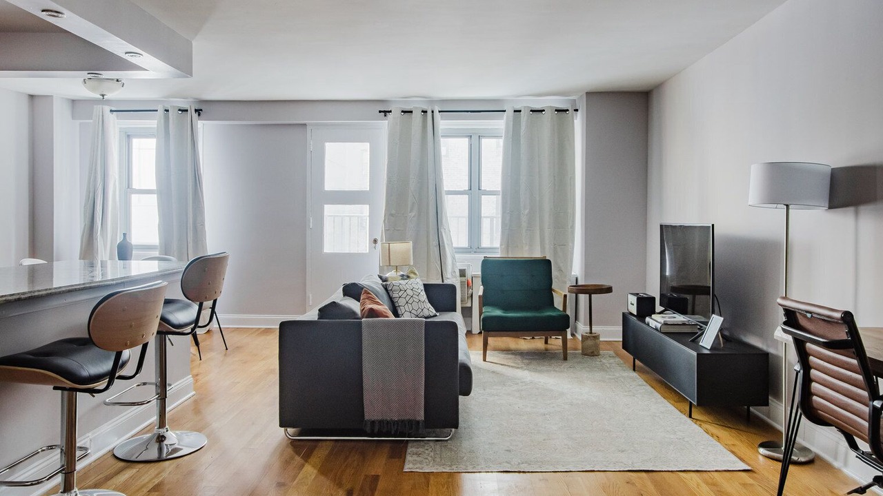 Photo of Livingroom in Manhattan Valley