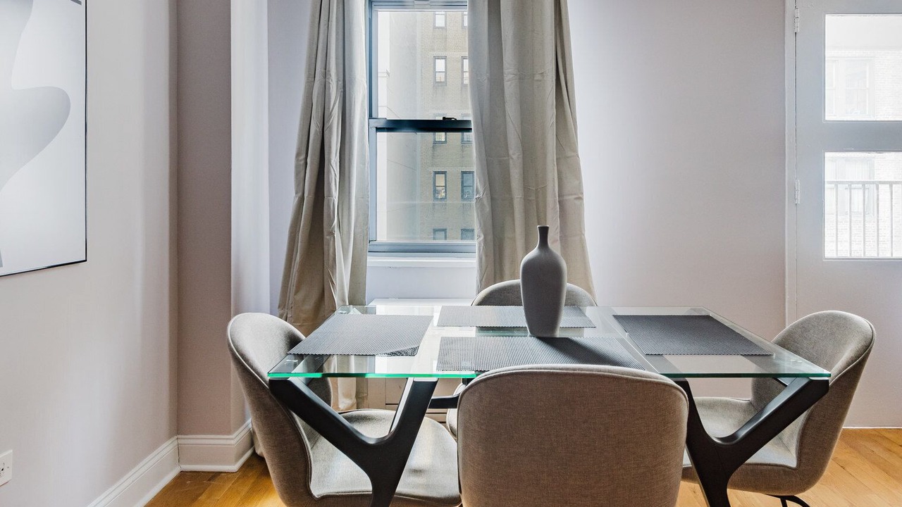 Photo of Others in Manhattan Valley