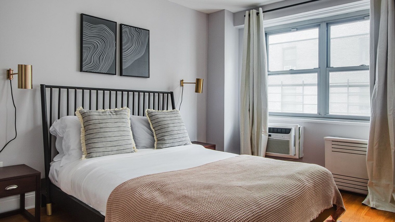 Photo of Bedroom in Manhattan Valley