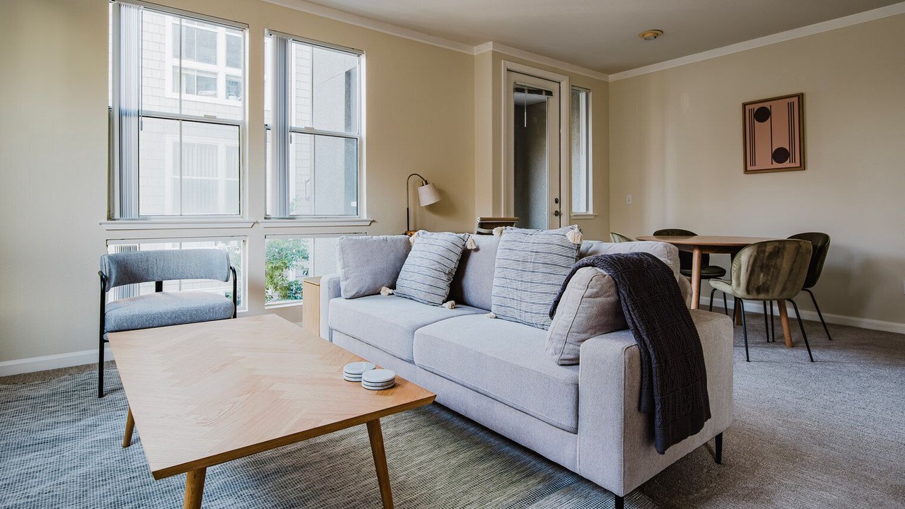 Photo of Livingroom in Central San Mateo