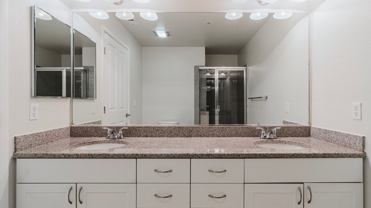 Photo of Bathroom in Central San Mateo