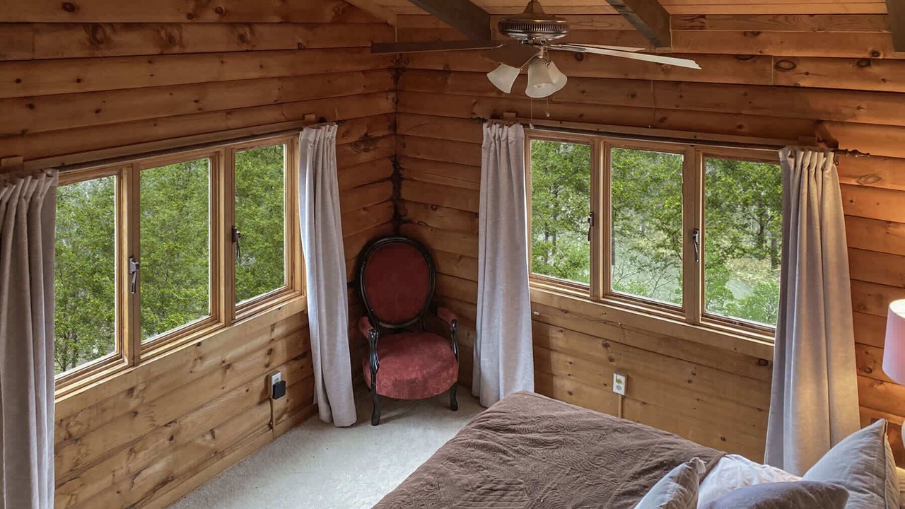 Photo of Bedroom in Great Cacapon