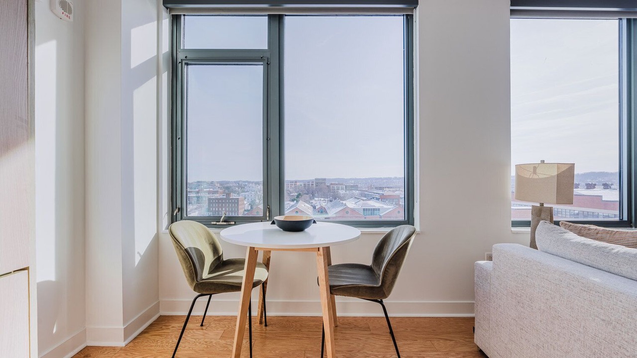 Photo of Livingroom in Navy Yard