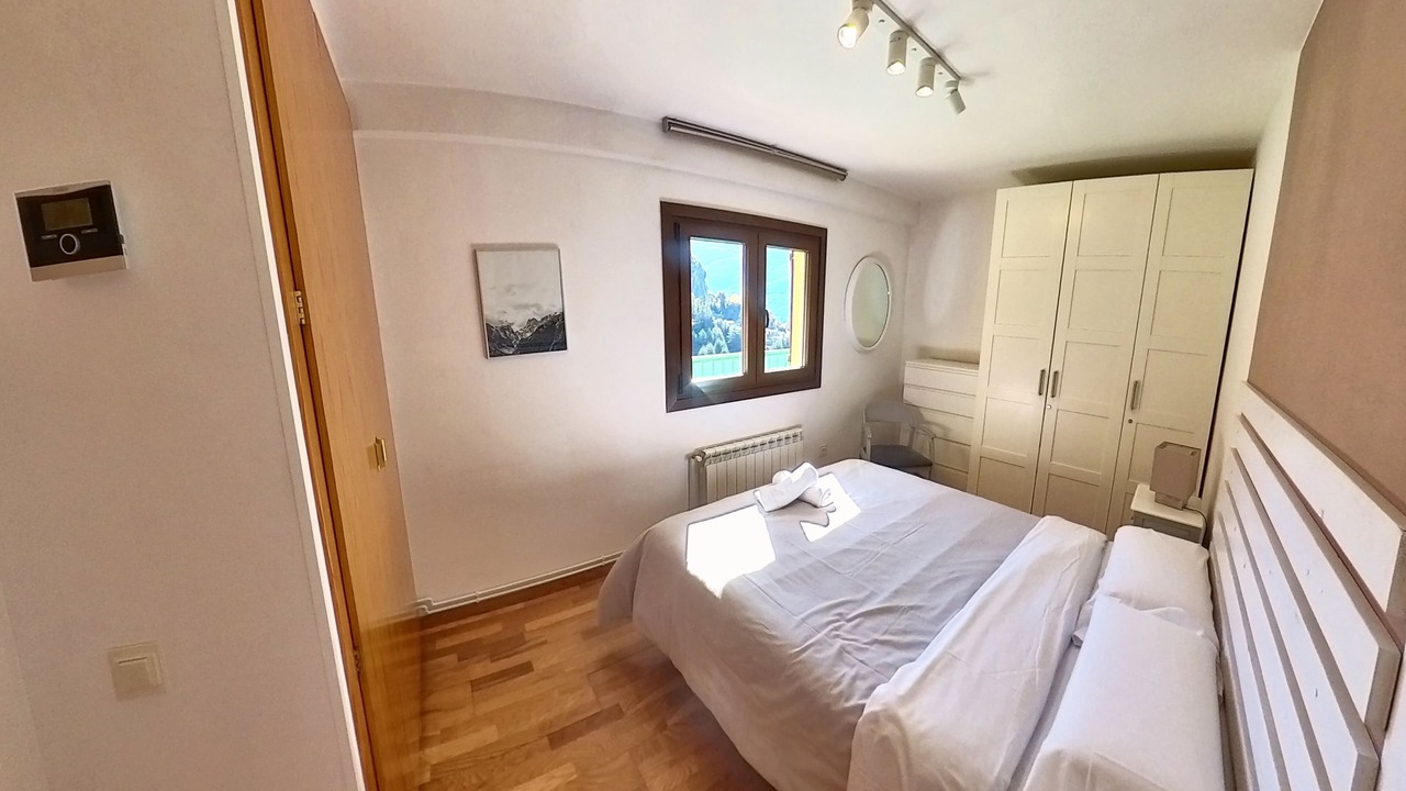 Photo of Bedroom in Escarrilla