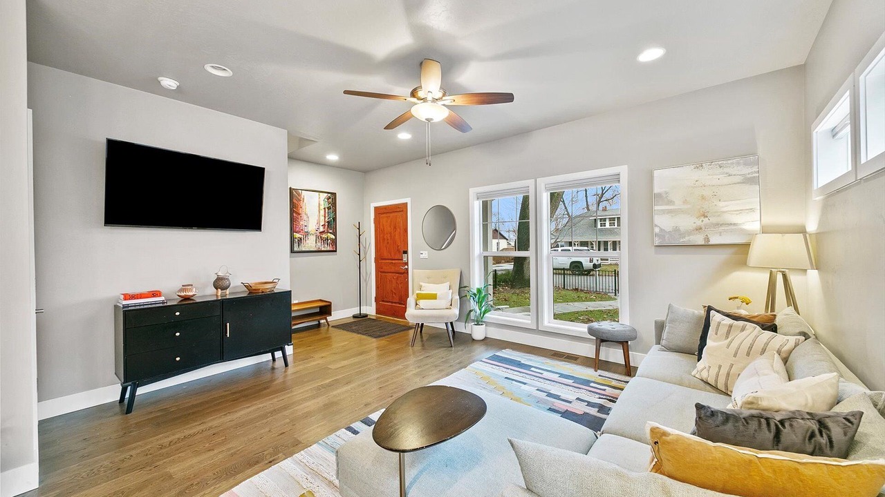 Photo of Livingroom in Sunset