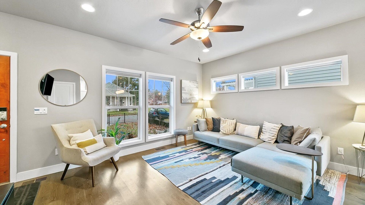 Photo of Livingroom in Sunset