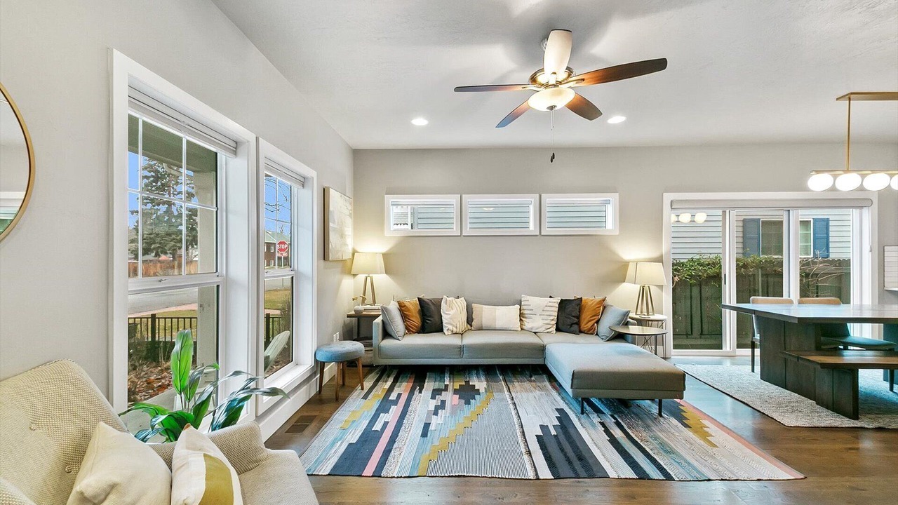 Photo of Livingroom in Sunset