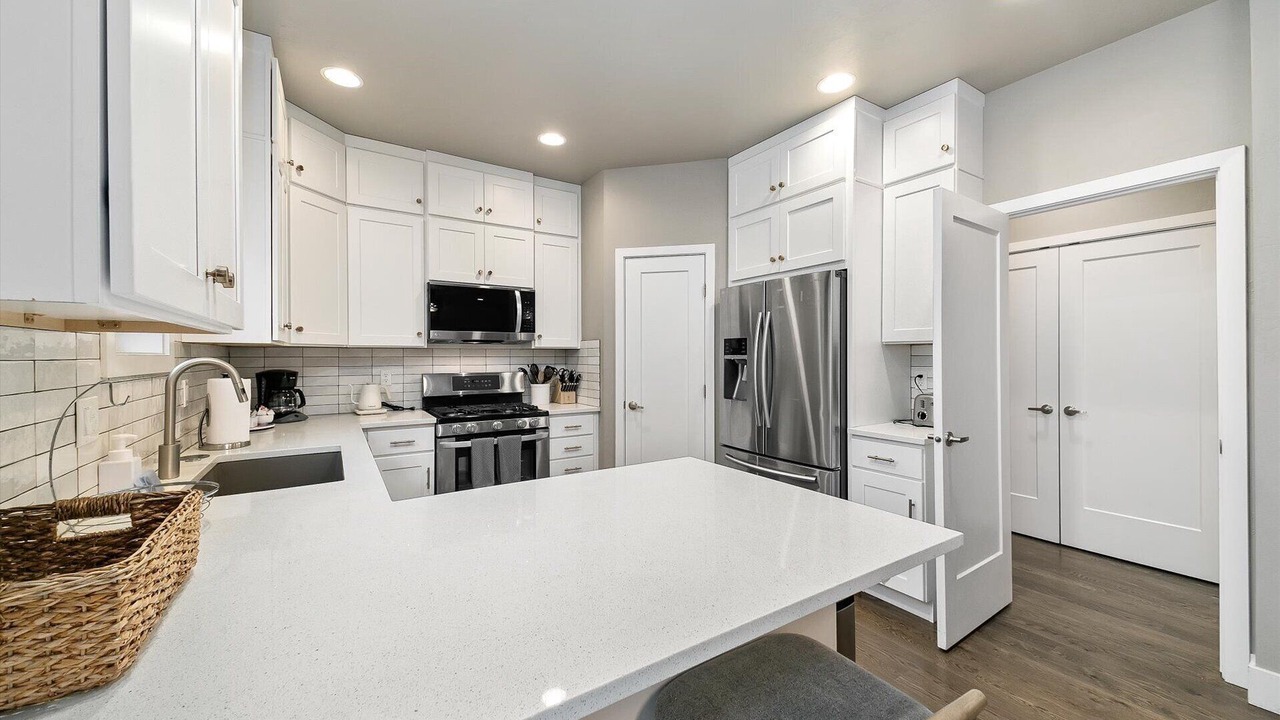 Photo of Kitchen in Sunset