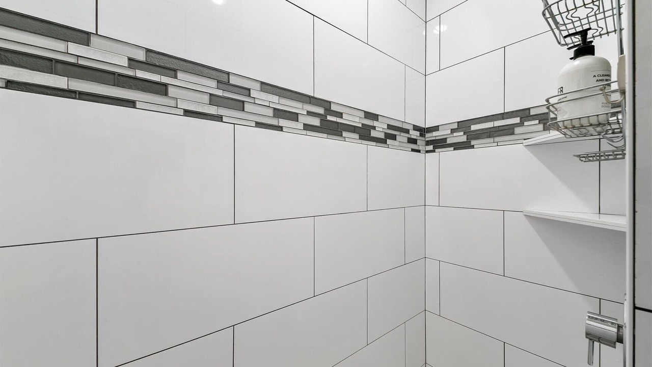 Photo of Bathroom in Sunset