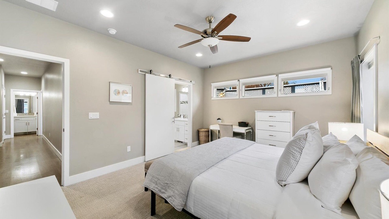 Photo of Bedroom in Sunset