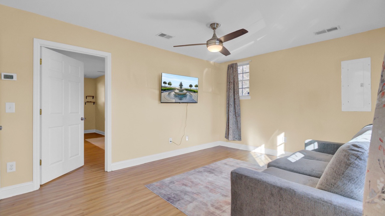 Photo of Livingroom in North Charleston
