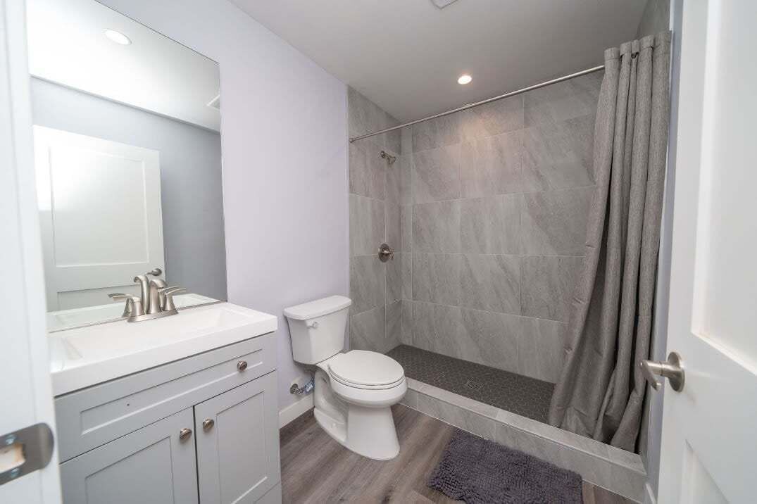 Photo of Bathroom in Parker Strip