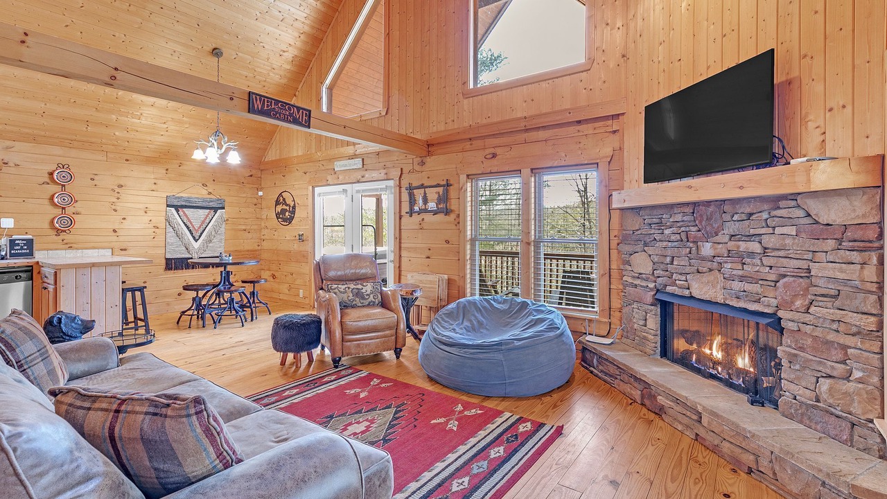 Photo of Livingroom in Sweetbriar Farms