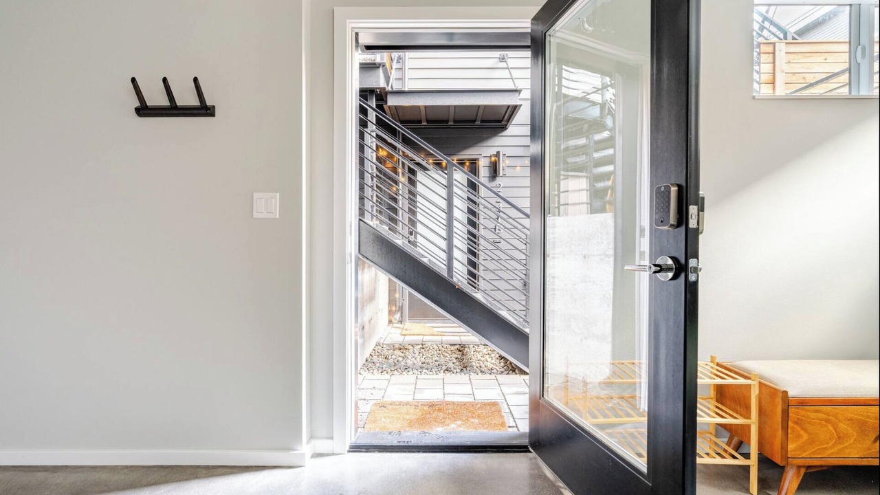 Photo of Others in Ballard