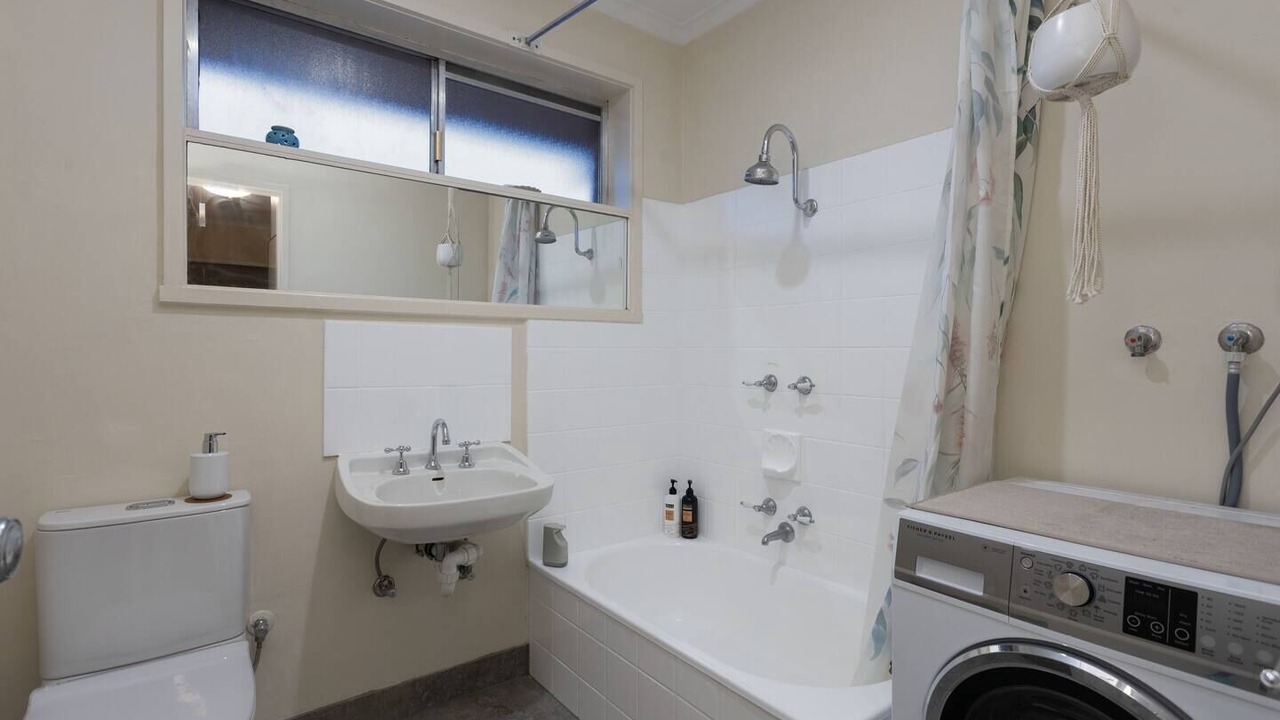 Photo of Others in Thornbury