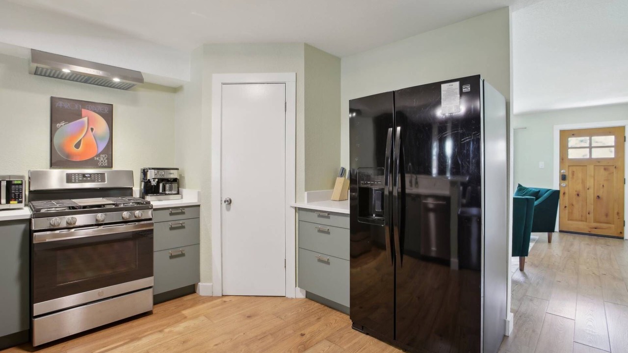 Photo of Bedroom in Blackshear-Prospect Hill