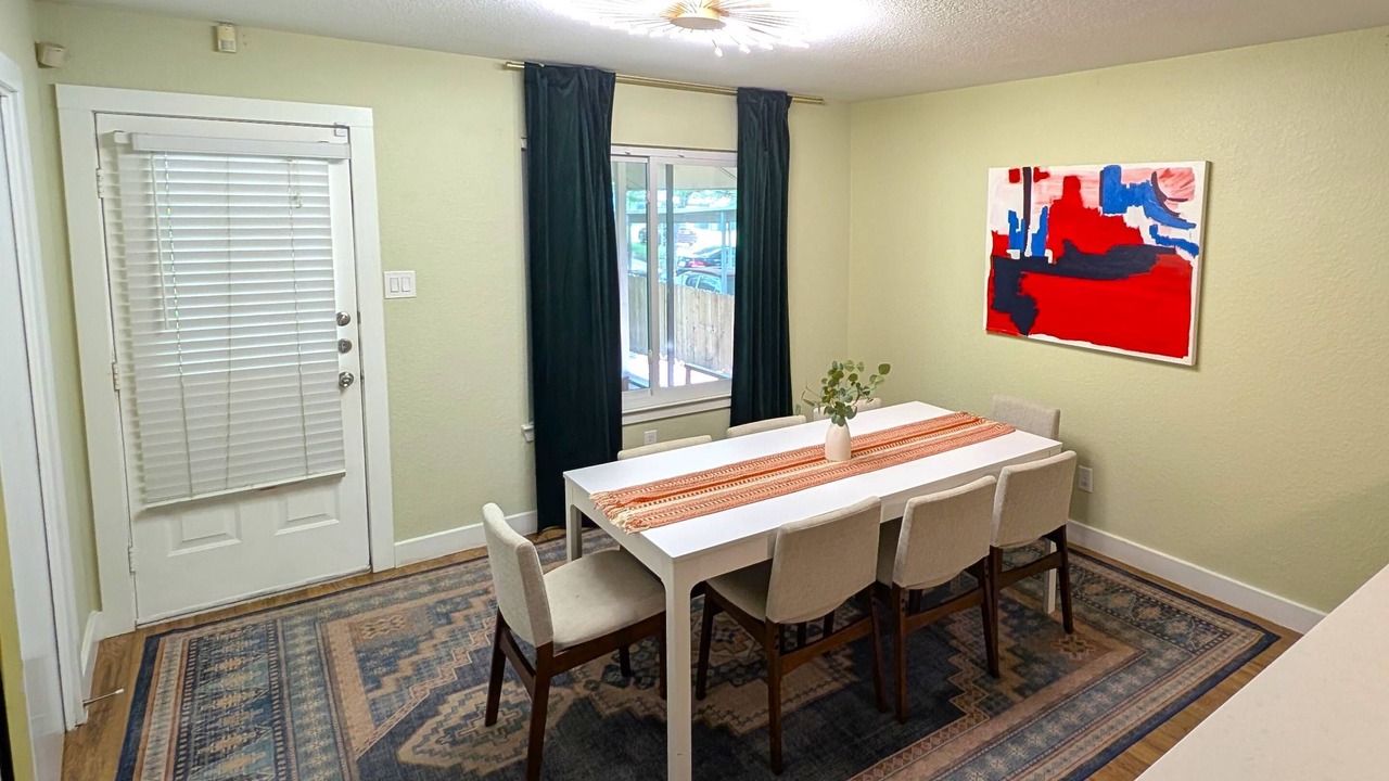 Photo of Bedroom in Blackshear-Prospect Hill