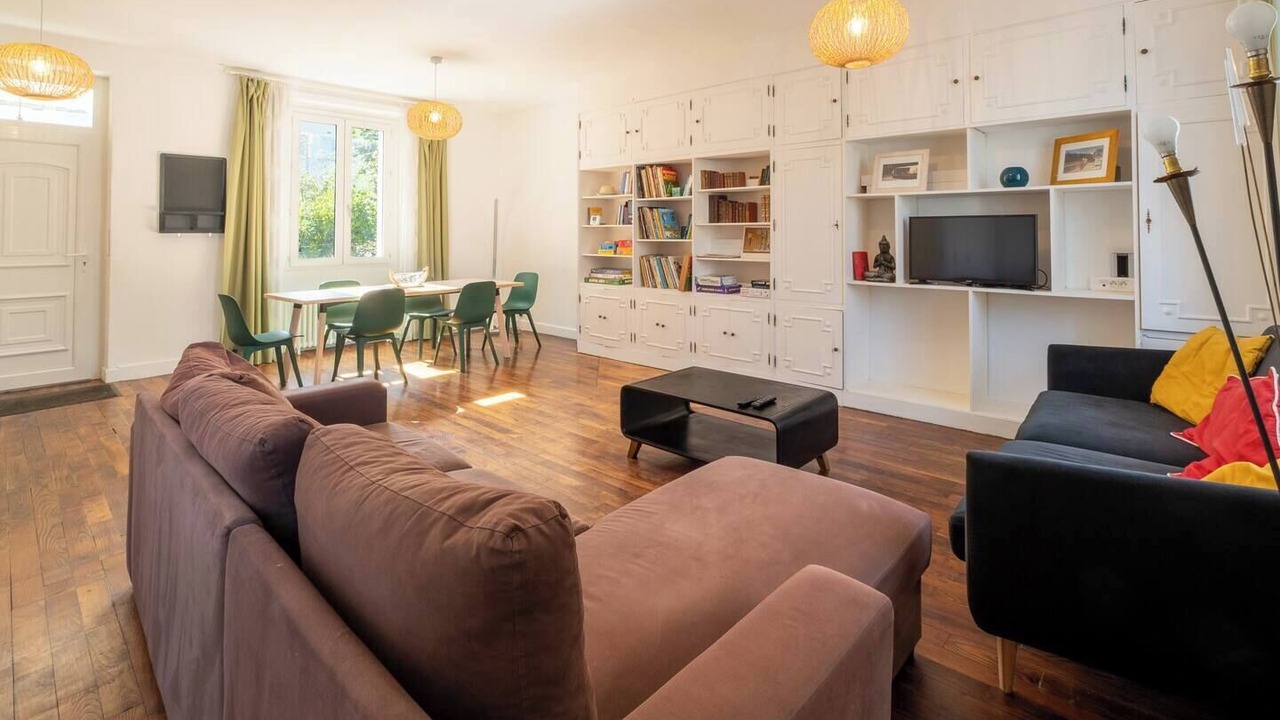 Photo of Livingroom in Sainte-Therese - Quineleu